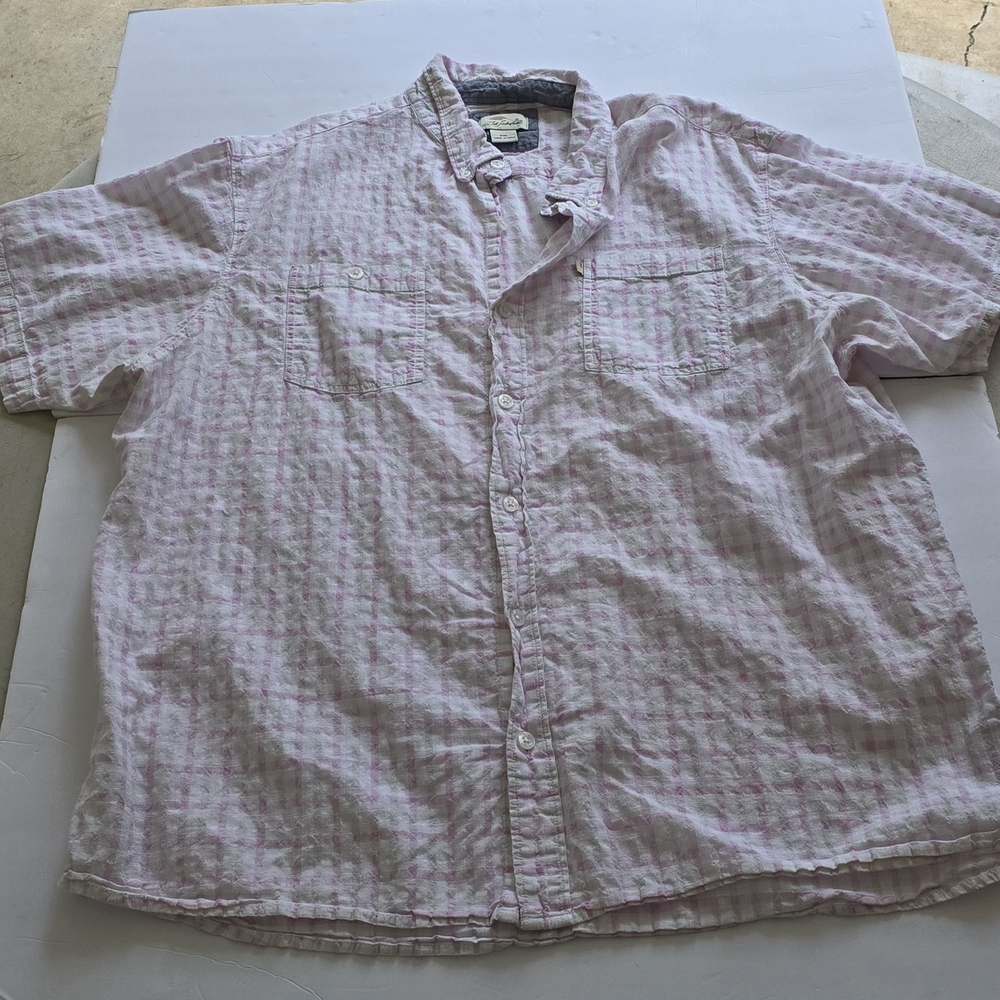 Men's Light Pink Checkered Button-Down Shirt